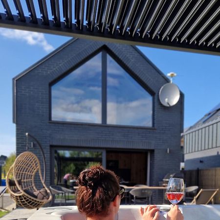 Odnova - Holiday Home With Spa Bobolin Exterior photo